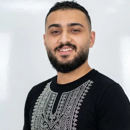 Yazan hair stylist portrait